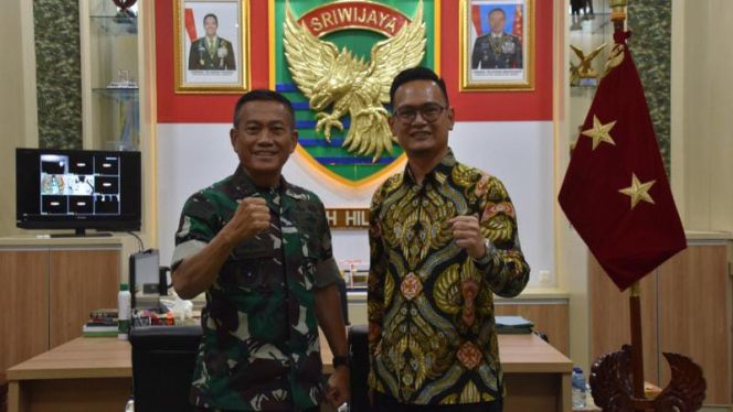 DOK. Panglima Kodam II/Sriwijaya Mayjen TNI Agus Suhardi dan Ketua BPC HIPMI Kota Palembang Hafiz Ramdonie (**)