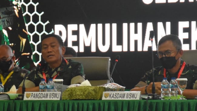 Pangdam II/Sriwijaya Mayjen TNI Agus Suhardi pimpin Rapim Kodam II/Sriwijaya TA 2022. (SRIWIJAYADAILY/PENDAM II SWJ)