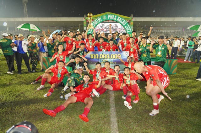 Ponpes Salafiyah Al Falah Dari Jabar I Juara Liga Santri Piala Kasad 2022 (Foto. Dispenad)