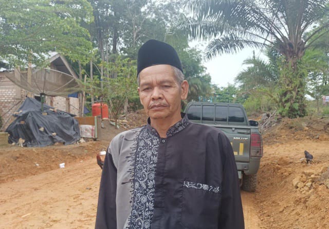 Marwandi, warga, RT 08 Dusun Tanah Longsor, Desa Kembang Seri Baru (Foto. Istimewa)