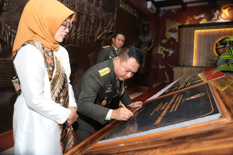 Modernisasi Museum, Kado Indah Kasad di Ulang Tahun ke 65 Akmil (Dispenad)