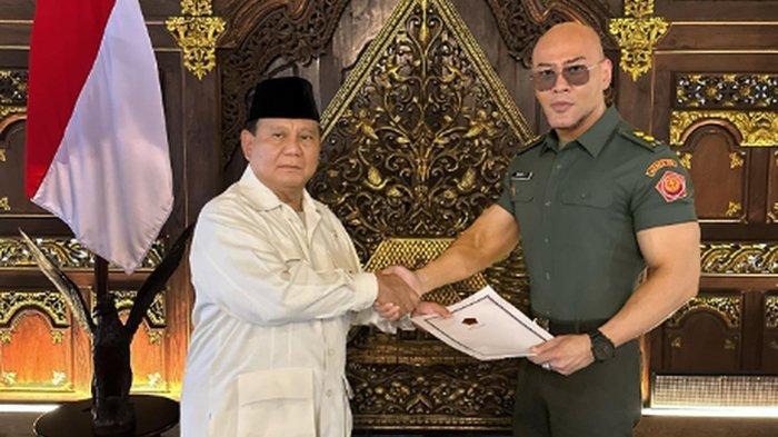 Menteri Pertahanan (Menhan) Prabowo Subianto(kiri) dan Deddy Corbuzier (kanan)/ FOTO : IST