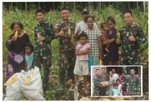 Peduli Sesama, Satgas Yonif 143/TWEJ Beli Hasil Panen Warga Di Tapal Batas Papua (Pendam II/ Sriwijaya)