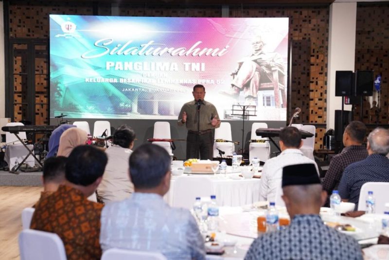 Panglima TNI Silaturahmi Dengan Keluarga Besar IKAL PPRA 52