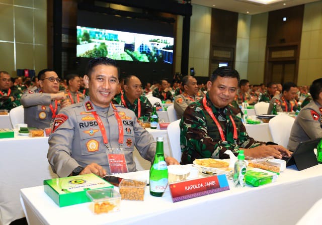 Komandan Korem 042/Gapu Brigjen TNI Supriono. S. IP., M.M., menghadiri Rapat Pimpinan (Rapim) TNI – Polri 2023, di Jakarta, Rabu (8/2/2023)./ FOTO : Penrem042gapu