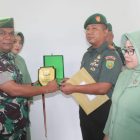 Dandim 0415/Jambi Kolonel Inf Marsal Denny pada hari Senin (27/03) memimpin upacara Korps Raport Perwira Pindah Satuan di lingkungan Kodim 0415/Jambi. (Foto/MCDIM0415)