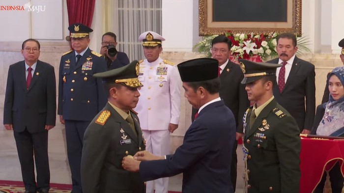 Pelantikan Jenderal Agus Subiyanto jadi Panglima TNI (Foto: Youtube Sekretariat Presiden)